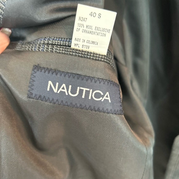 Nautica Modern Fit Plaid Sport Coat Men’s 

Size 40 S

NWOT - Picture 5 of 9